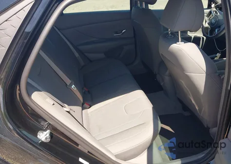 2024 Hyundai Elantra Se z USA, uszkodzony, nr VIN KMHLL4DG3RU832968